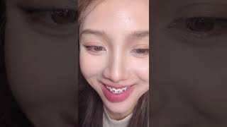 Liana Queen Live 432