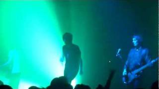 THE HORRORS-Three Decades[HD](Le Bataclan PARIS 2011)