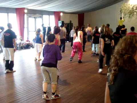 Vit'Hall 2010 Paris - Cours Hip Hop - Lucie Valadi...