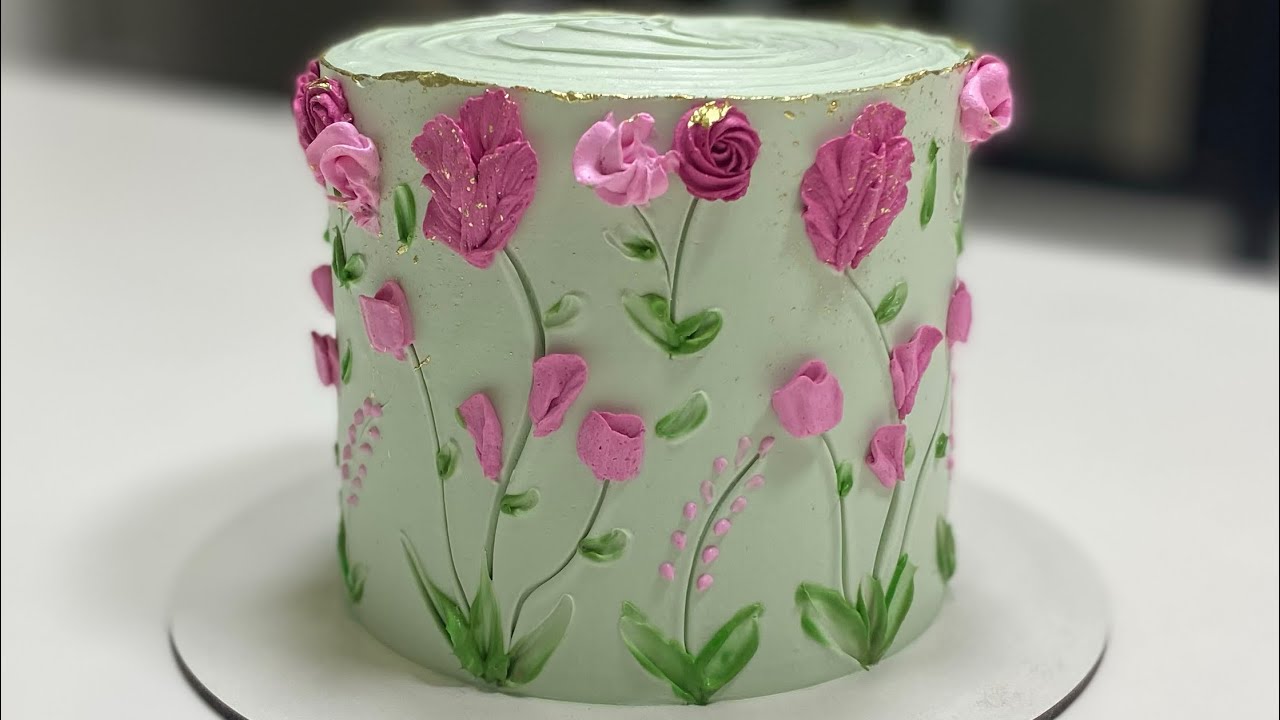 Bolo floral de chantilly