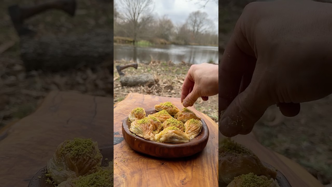 Kaymaklı Çıtır Midye Baklava – cooking crispy Turkish Baklava Kaymaklı Çıtır Midye Baklava – cooking crispy Turkish Baklava