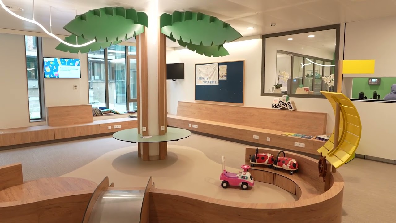 Plongez dans l'atmosphère du nouveau bâtiment de l'Institut Roi Albert II