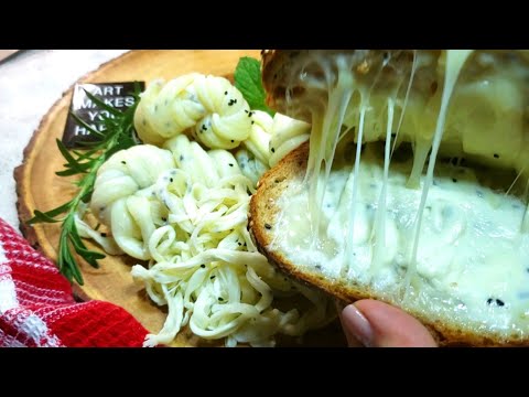 Video: Kan du erstatte string cheese med mozzarella?