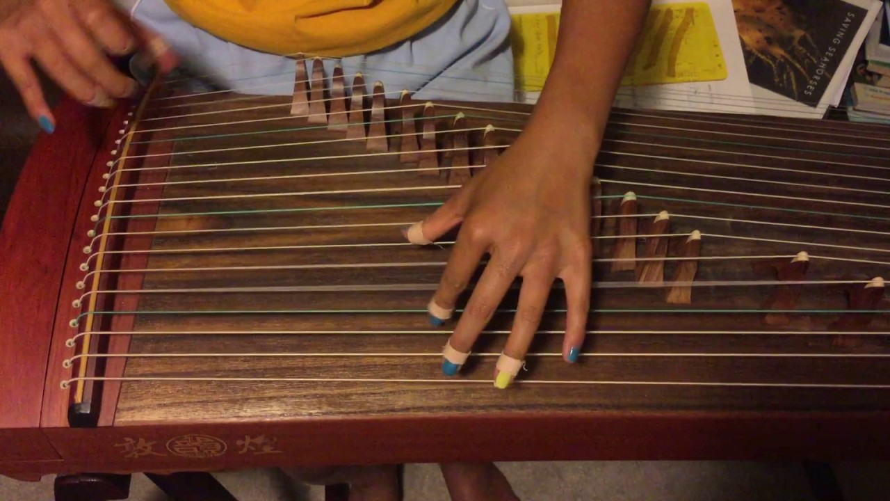 Guzheng The Dance of Yi (古箏 彝族舞曲) YouTube