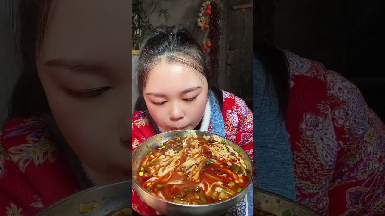 感冒简单吃个酸菜面，开开胃#美食 #面条