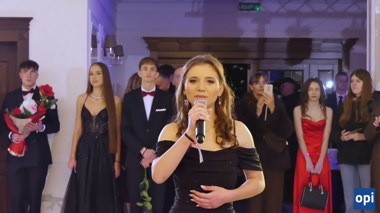 Studniówka maturzystów z ZS nr 1 w Ostrowi Mazowieckiej: występ muzyczny (17.01.2026)