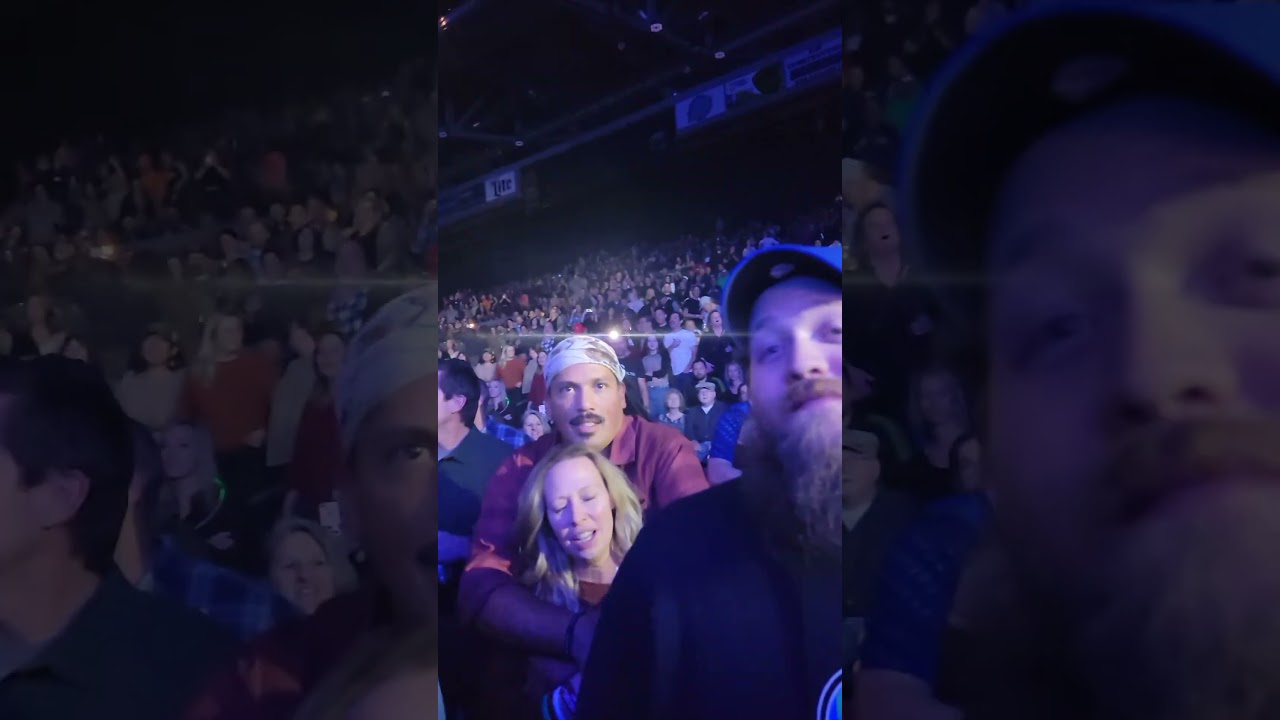 Dave Matthews Band – “#41” (Live at Ford Idaho Center) | Nampa, ID – 11.08.2022 video thumbnail
