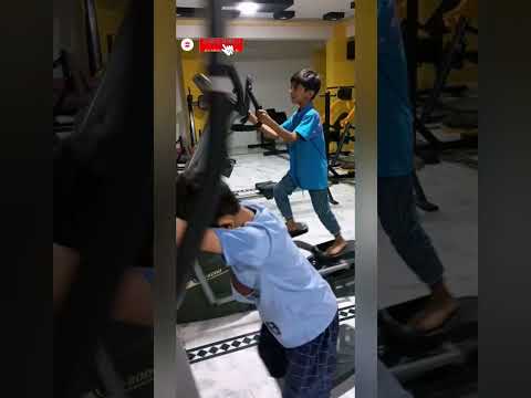 Mujeeb In Gym??‍♀#viral #youtubeshorts
