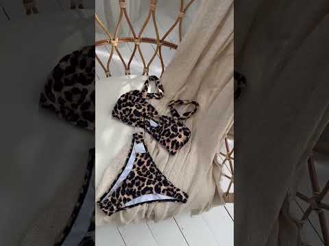 Женский раздельный леопардовый купальник на широких бретелях с кольцом - бикини с декором и регулировкой S M, видео 1
