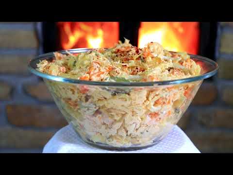 Video: Kako Kuhati Salatu Od Krompira Sa Piletinom I Pečurkama Za Novu Godinu