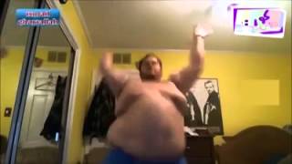 Fat boy Dancing on Boshret Kher