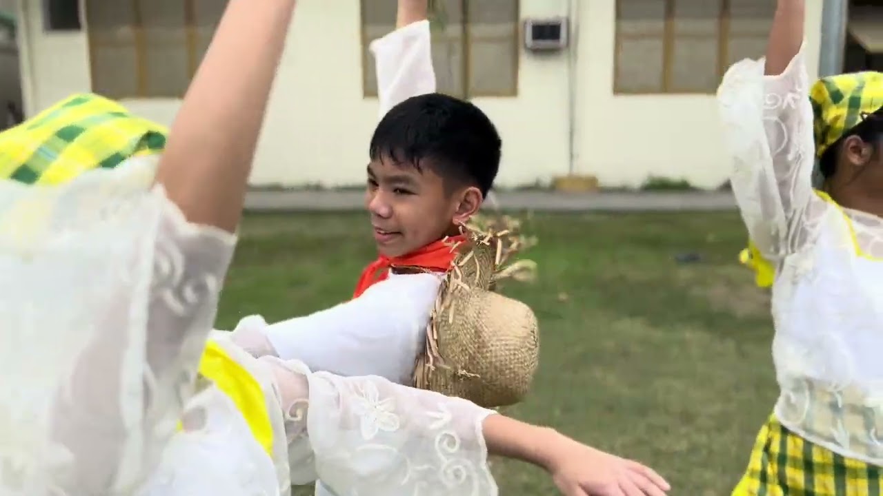 MOLINERO: FOLK DANCE - LADISLAO DIWA ELEMENTARY SCHOOL
