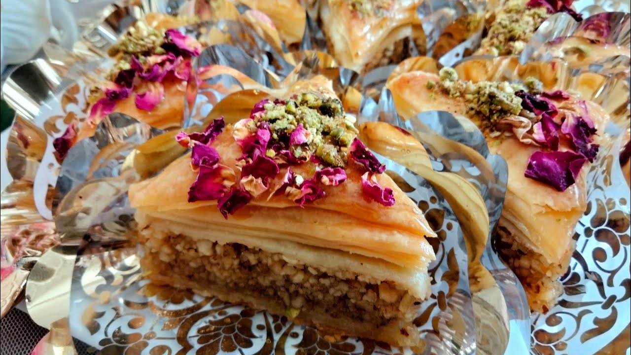 بقلاوة مورقة  وخفييفة بدون آلة توريق  😍 طريقة سهلة سريعة ونتيجة مضمونة ✅