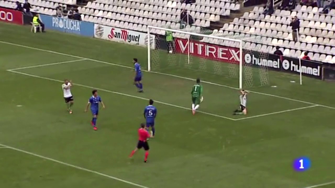 Resumen del partido de liga Racing-Barakaldo (TVE-Cantabria)
