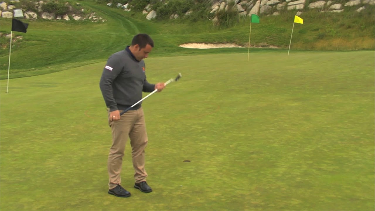 Técnica de golf: Putt con monedas
