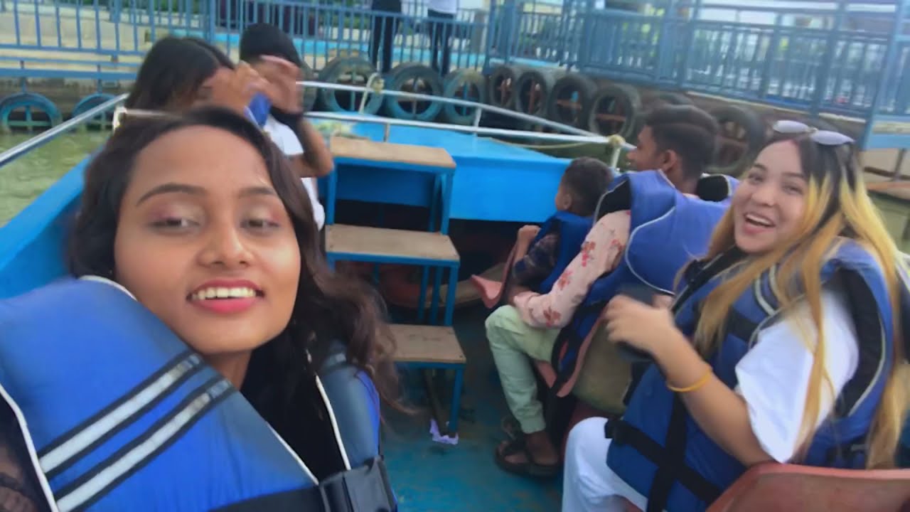 The best things “MEMORIES” is making them…….#schoolmates #friendship #VLOG 2