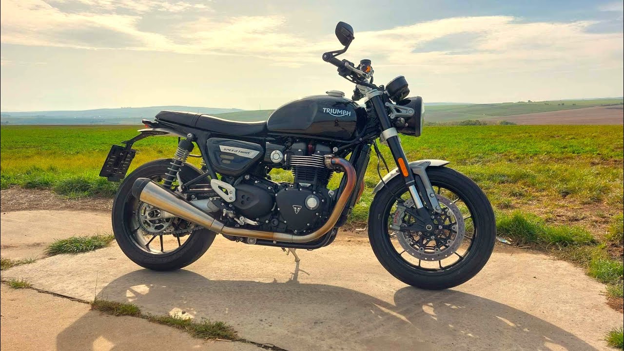 Triumph Speed Twin 1200 Onboard Camera