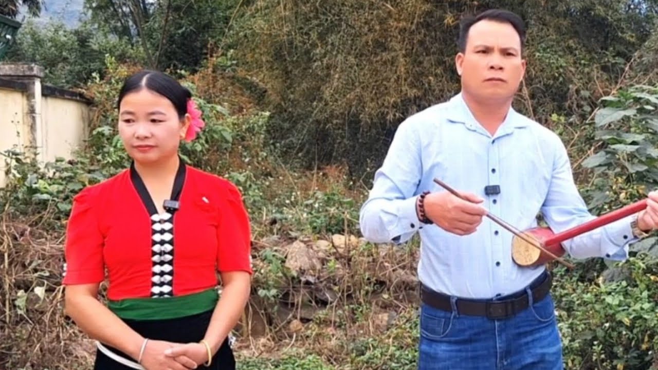 Chị nhâm hát đàn nhị rất 