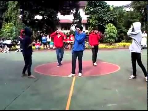 selebrasi gol paling lebay 3gp selebrasi gol paling lebay 3gp