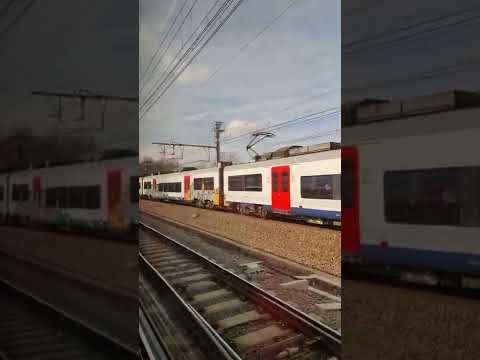 Belgian High speed train vs Brussels intercity train