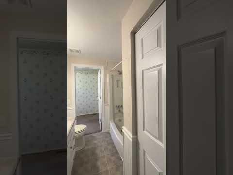 2051 Bromford Rd, Maumee, OH home video tour