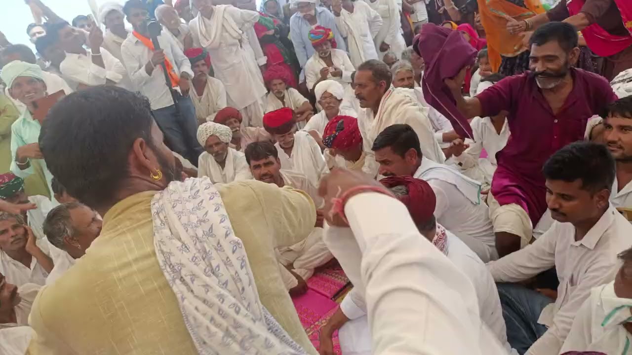 जयनारायण जी अमावता नीवाई मैं बहुत ही अच्छा गीत गाते हुए हनुमान चुराडा 