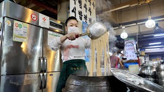 “손님 50% 줄었는데 이정도라니..” 국수 맛집으로 줄서서 먹는 경동시장 안동국시 Korean food noodles, korean street food