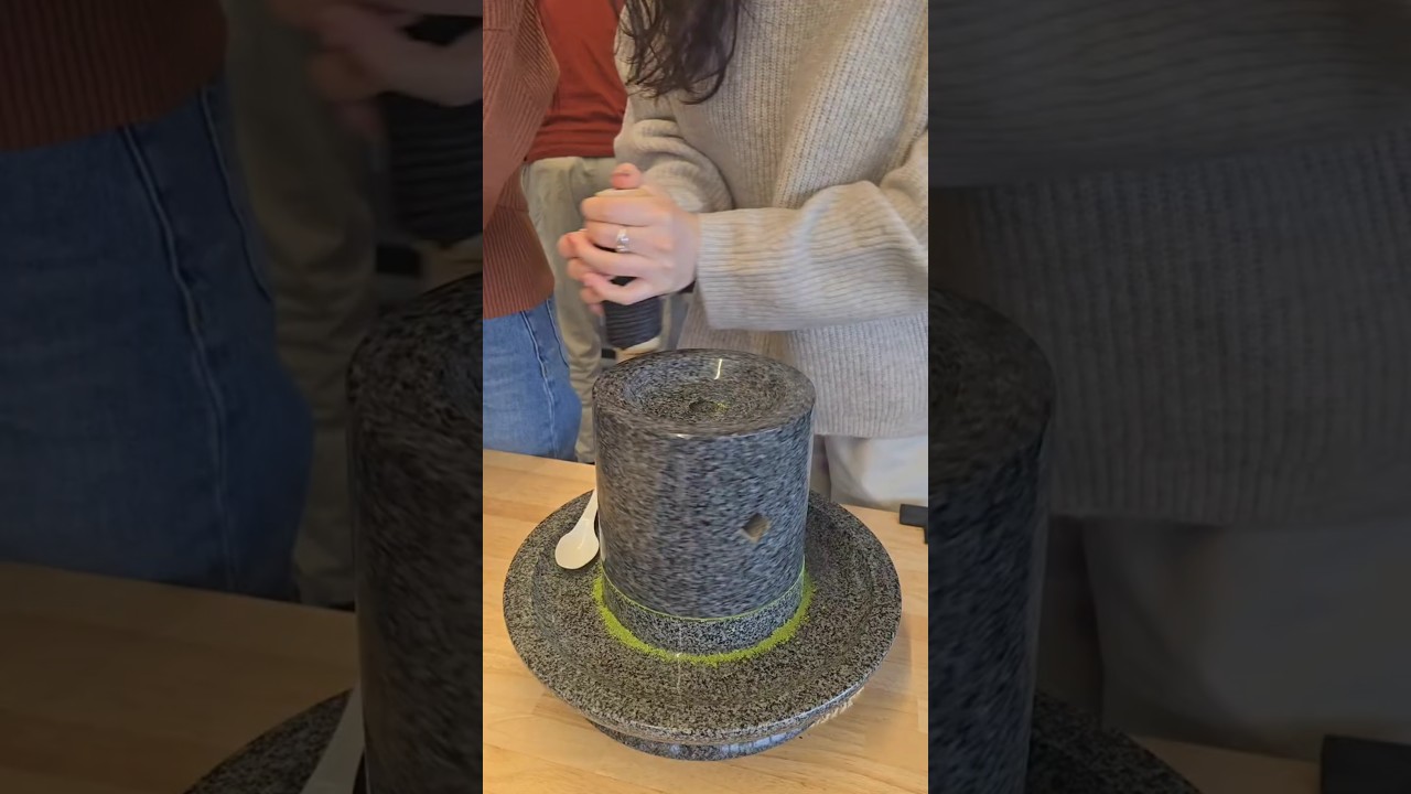 traditional matcha making class in Kyoto