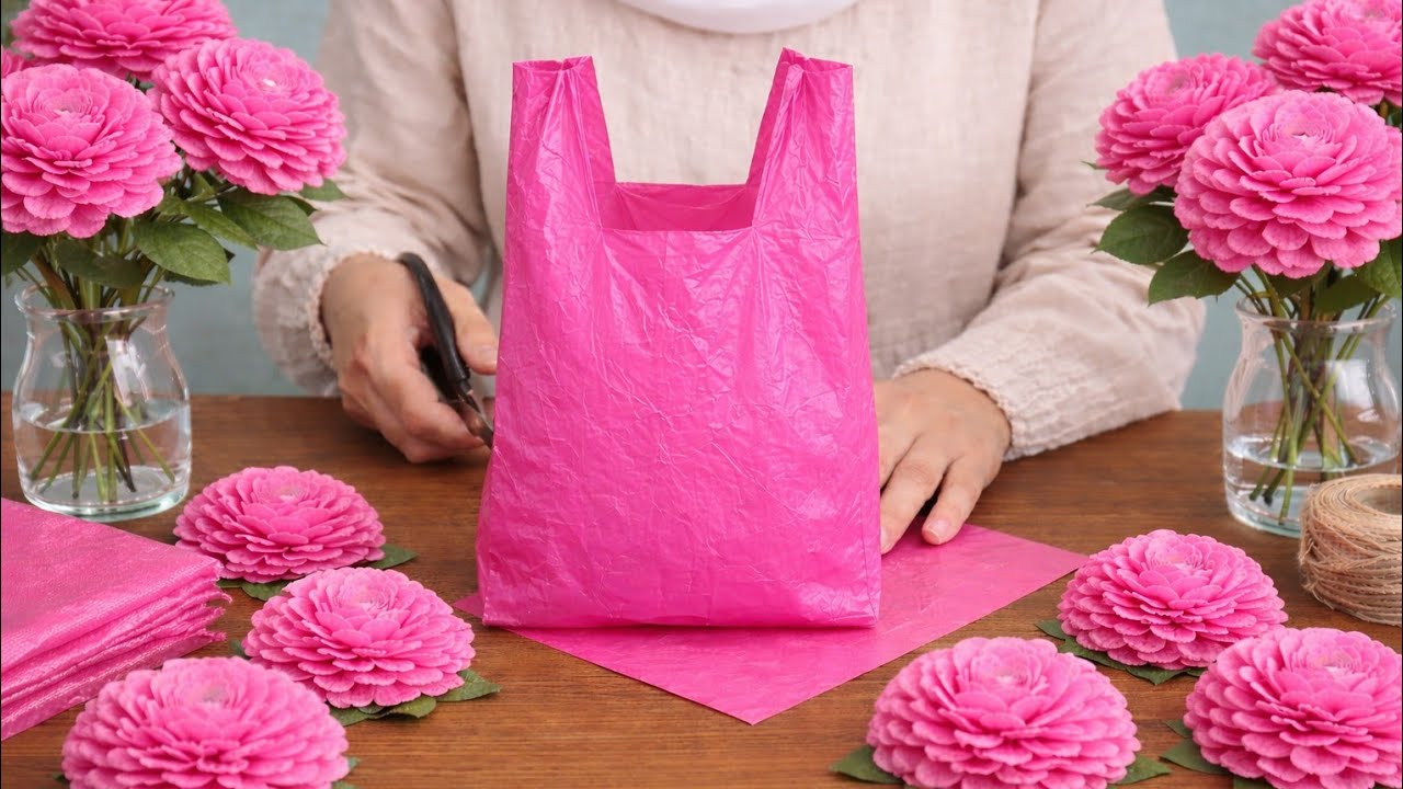Как сделать цветок из пакетов для покупок