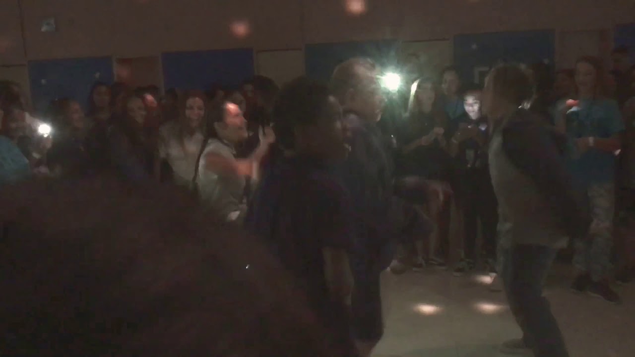 Ghetto Middle School Dance - YouTube