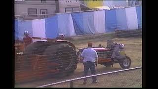 All Pro Pullers Randolph OH 1990 FWD, OPEN TRUCK AND TRACTOR , TWD TRUCKS