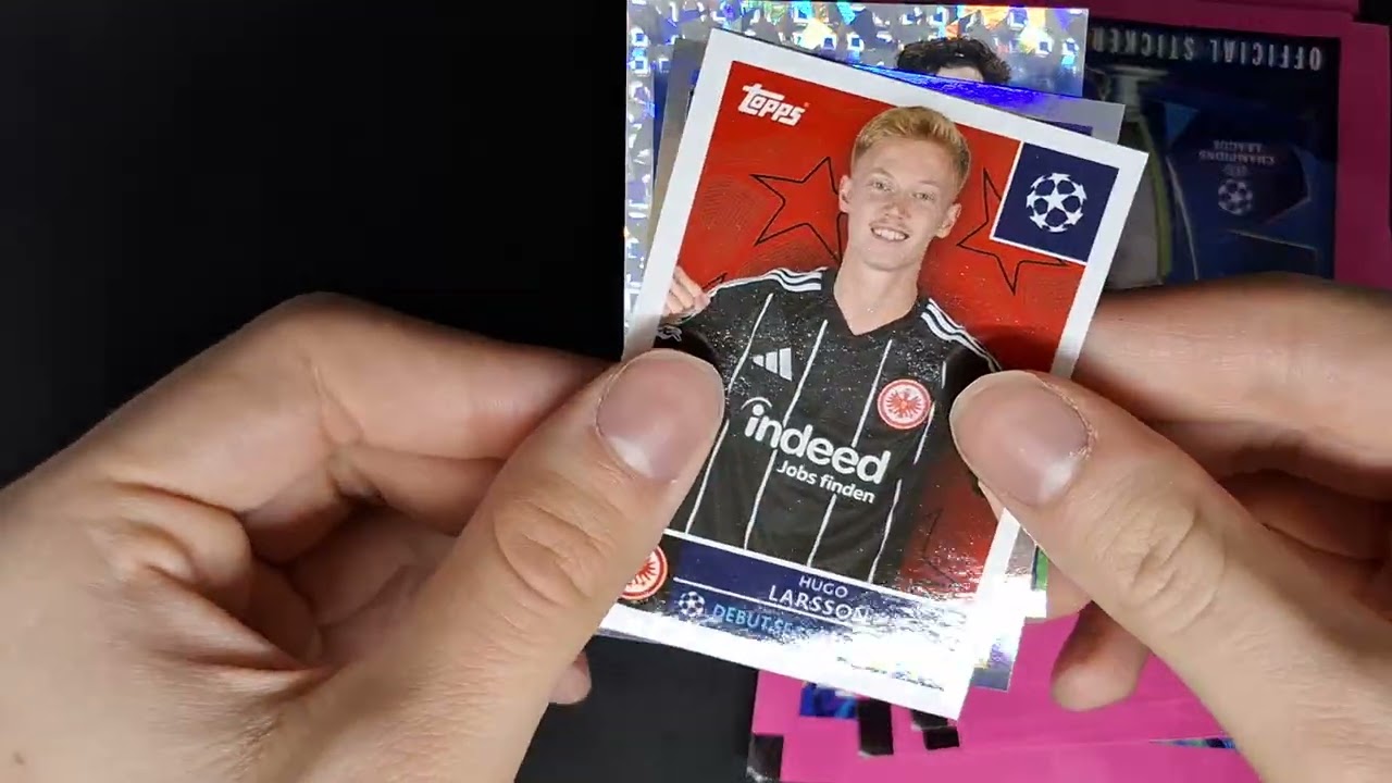 MEGA BOOSTER PACK z Naklejkami CHAMPIONS LEAGUE 25/26