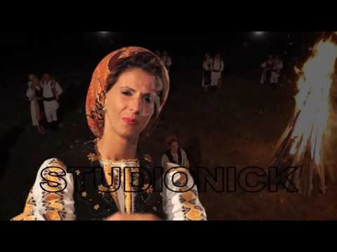 Mult ma-ntreaba sfanta luna