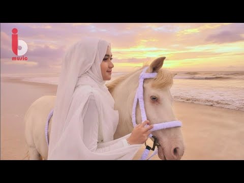 MELAYANG - KAYRA KEY Official Music Video -Composer IYETH BUSTAMI