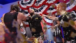 Heath Slater gets tabled in the world's largest food fight
