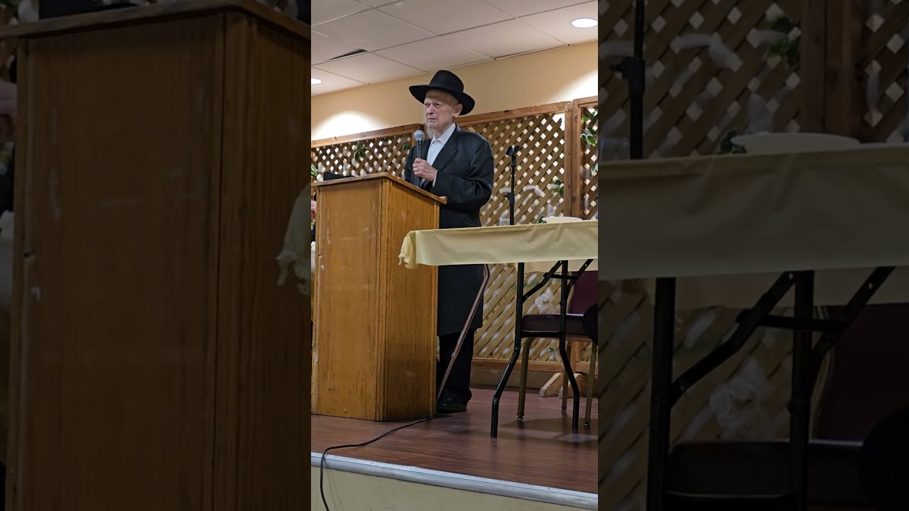 R' Moshe Herson speaks to the Bochurim in Morristown before Gimmel Tammuz 5784