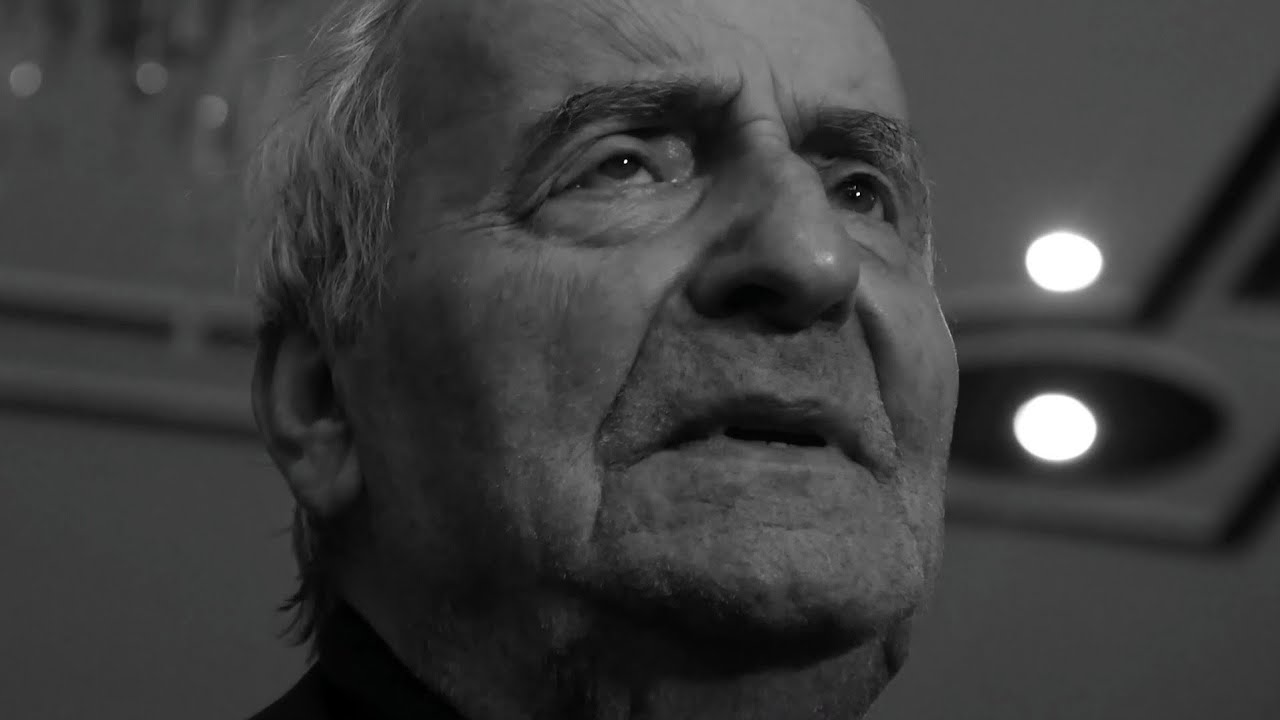 إهداء إلى روح الراحل الكبير الشاعر طليع حمدان - مقتطفات من مجموعة لقاءات 