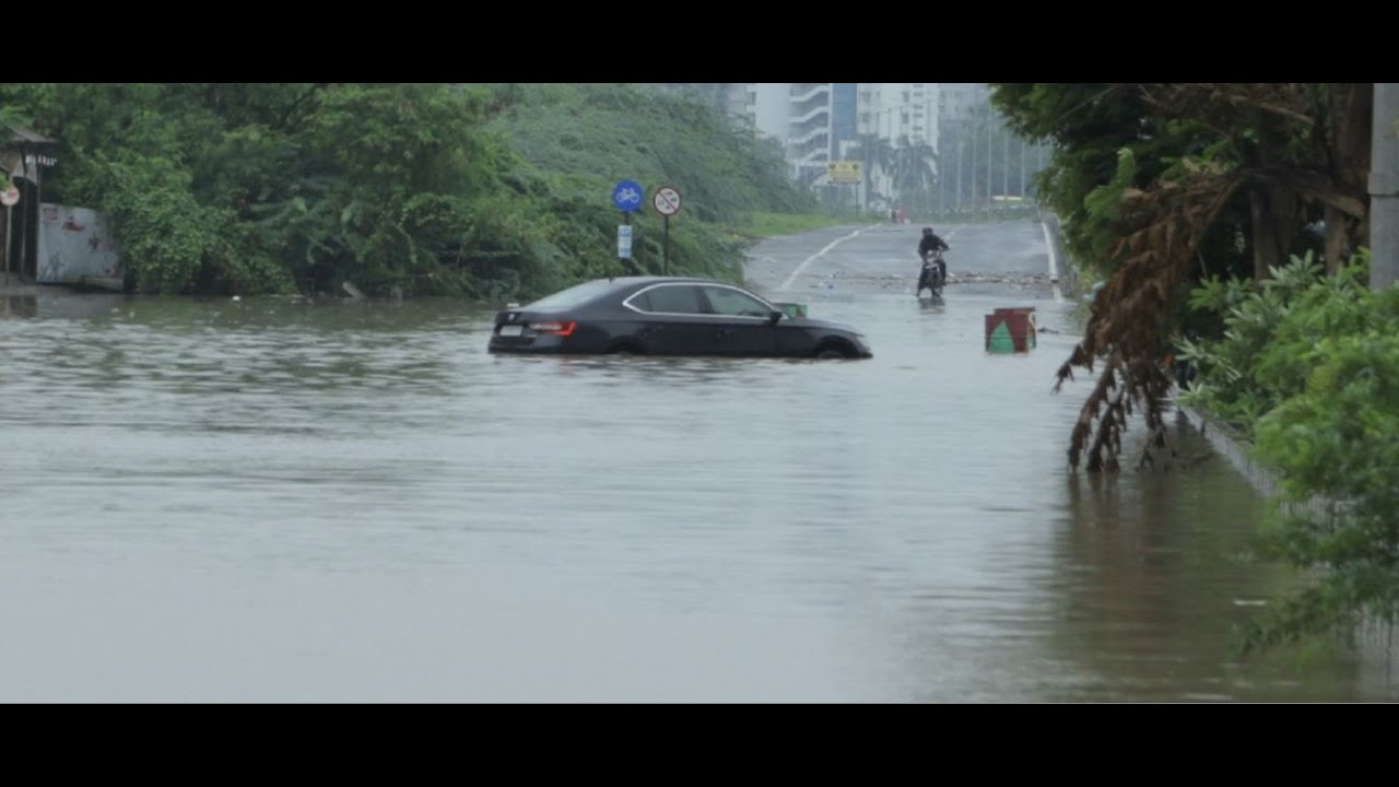 Monsoon knock Daimond city Surat : 8 inches rain in first 20 hours