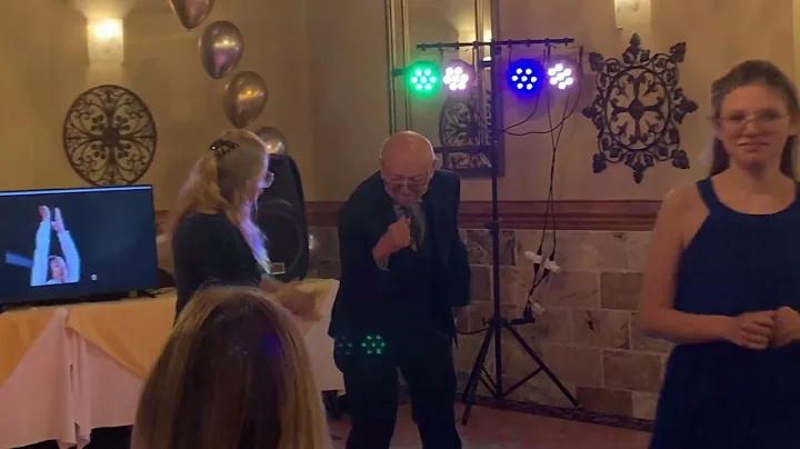 Roz Zinner and Alan Shecter dancing at Max's Bar M...