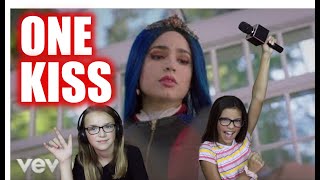 Sofia Carson, Dove Cameron, China Anne Mcclain - One Kiss From Descendants 3 Review