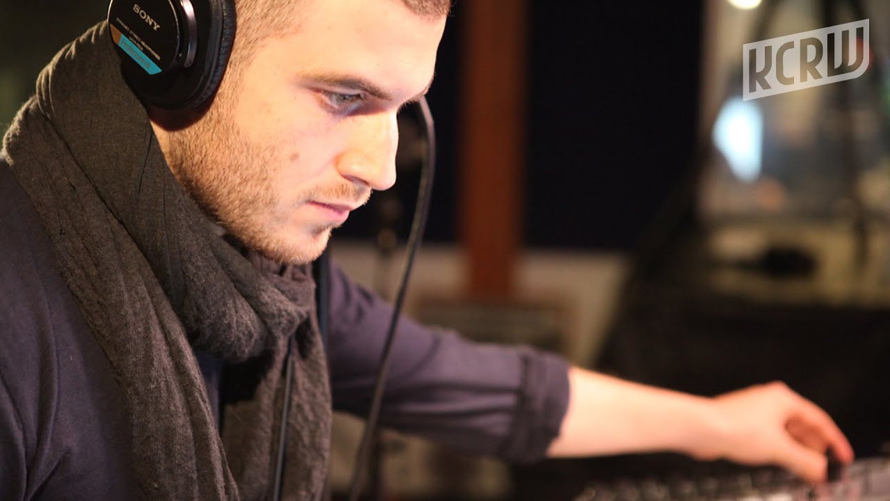 Darkside – Amazing 2013 Debut US Radio Performance + Interview