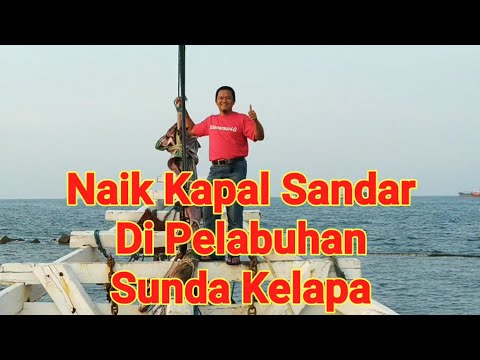 Wisata Keliling Pelabuhan