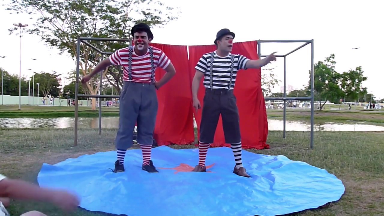 Clássicos de Palhaços no Parque da Cidadania - YouTube