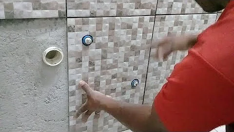 Qual bico escoar o líquido mais rapidamente?