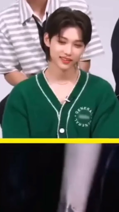 Felix loves her🤤 #felix #straykids #chaelix #rose