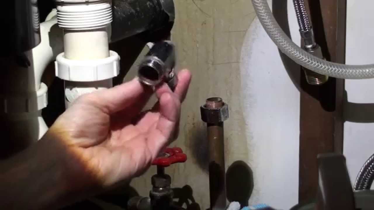 How To Remove A Shutoff Valve From A Copper Pipe YouTube How To Remove A Shutoff Valve From A Copper Pipe YouTube