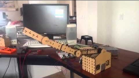 5 axis robot arm prototype running first G-Code