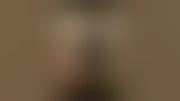 جديد فضيحه بنت يمنية تصور صديقتها دون علمها الله لايوفقها 