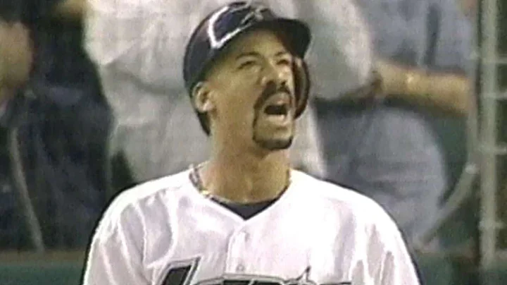 Derek Bell hits a walk-off home run in the 12th