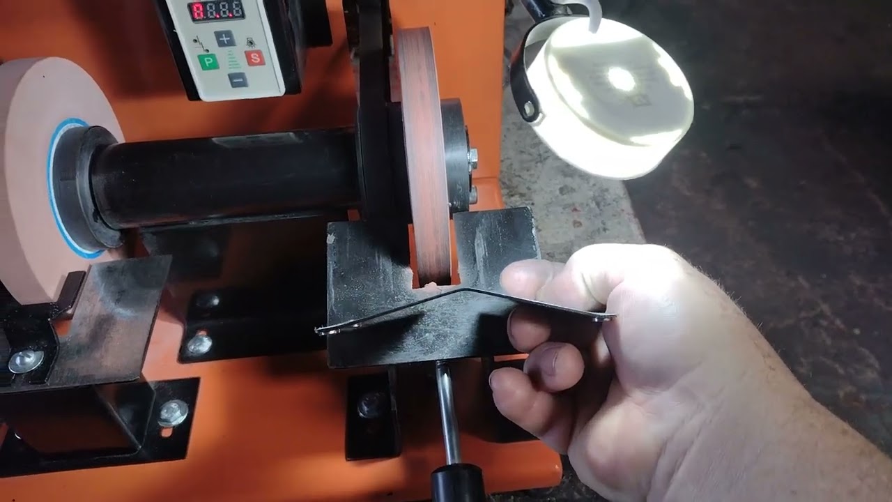 Máquina de controle de velocidade para afiar alicates atualizada.